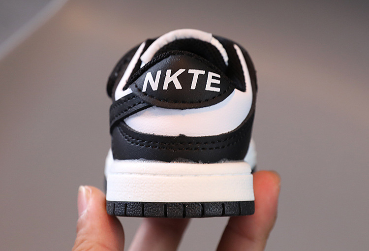 Children's Breathable, Waterproof, Durable Sneakers: Flat Shoes, British Style, Non-Slip Skate Shoes, First Walking Shoes, Kids' Shoes