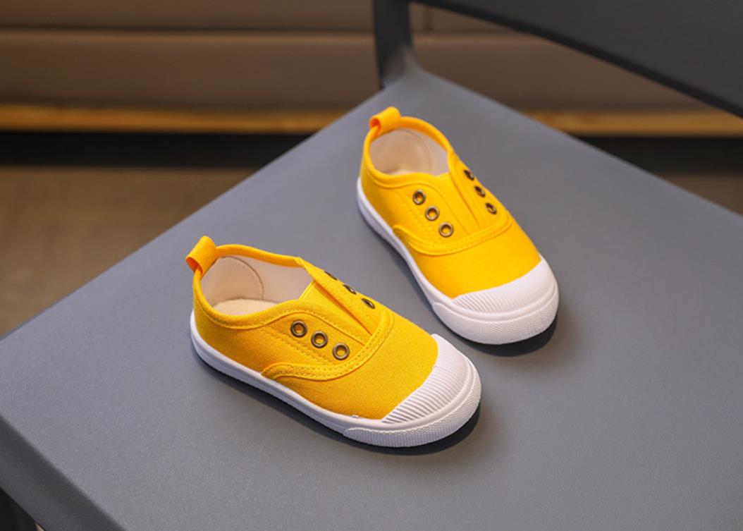 Breathable, durable and non-slip trainers for girls; low-top canvas shoes for boys and girls; soft-soled casual shoes for babies and children