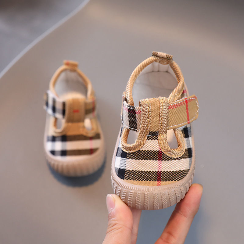 New Arrival: Breathable, Non-Slip, Durable Flat Shoes for Girls – Baby Girls’ Trainers, Baby First Steps Shoes, Single-Sole Shoes, Soft-Soled Cloth Shoes, Toddler Princess Shoes