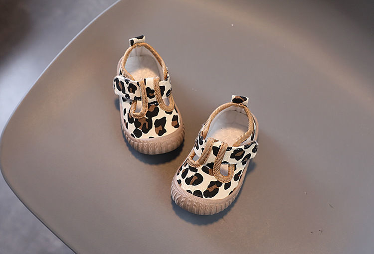 New Arrival: Breathable, Non-Slip, Durable Flat Shoes for Girls – Baby Girls’ Trainers, Baby First Steps Shoes, Single-Sole Shoes, Soft-Soled Cloth Shoes, Toddler Princess Shoes