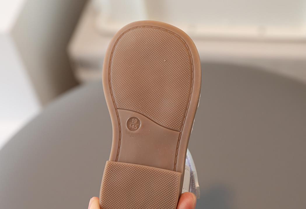 New girls' hollow out anti slip and wear-resistant sandals Korean version bow princess shoes soft sole single shoe