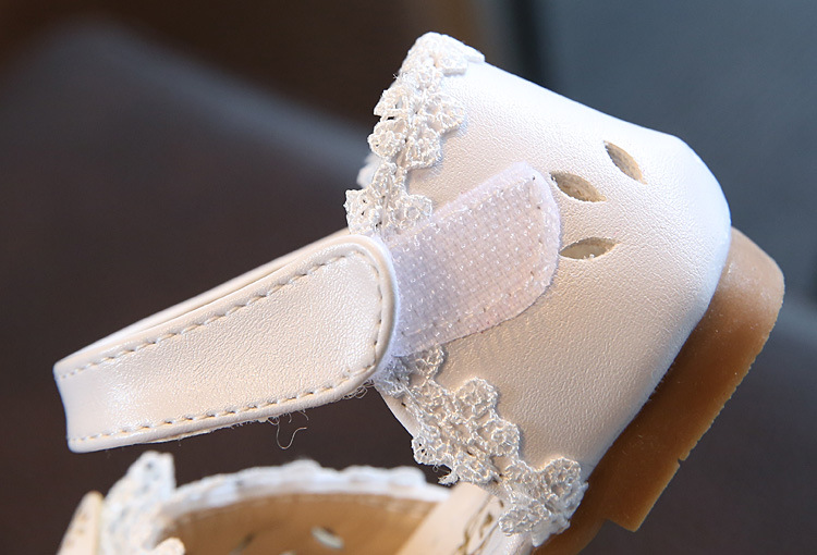 New girls' hollow out anti slip and wear-resistant sandals half sandals Korean version children's bow princess baby shoes soft sole fashionable single shoe