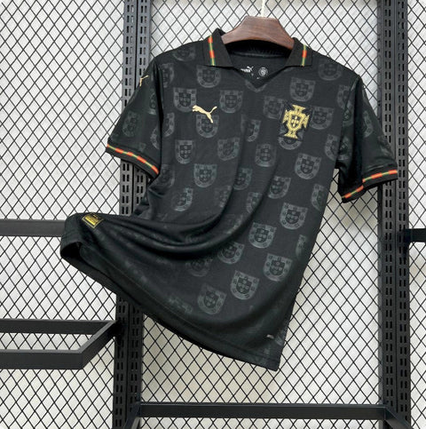 🖤 NIGHT OF CHAMPIONS • WORLD CUP 2026 EDITION ⚽🇵🇹 Portugal Black Jersey – Fan Football Kit 🔥 Sleek Dark Design 🏆 Breathable Premium Sports Wear