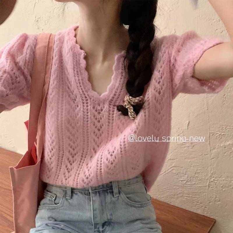 Summer European and American popular crochet hollow knitwear women's short fitted V-neck thin short-sleeved top sweater