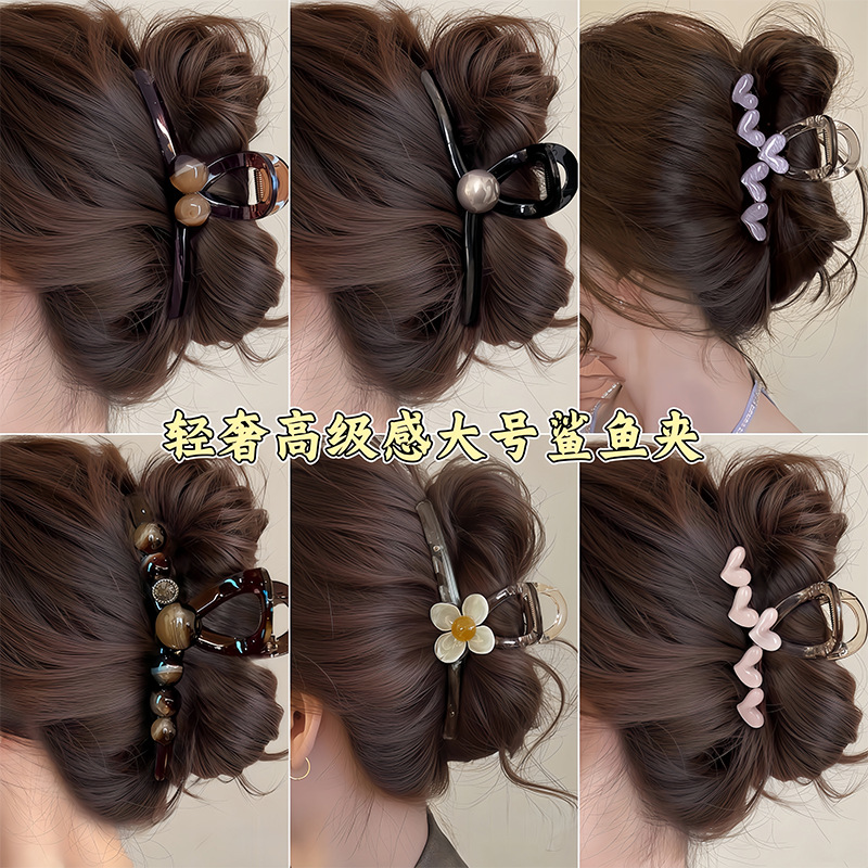 Korean-style large claw clip for women, premium shark clip, 2026 new butterfly bow hair clip, back-of-head hair accessory, head ornament.