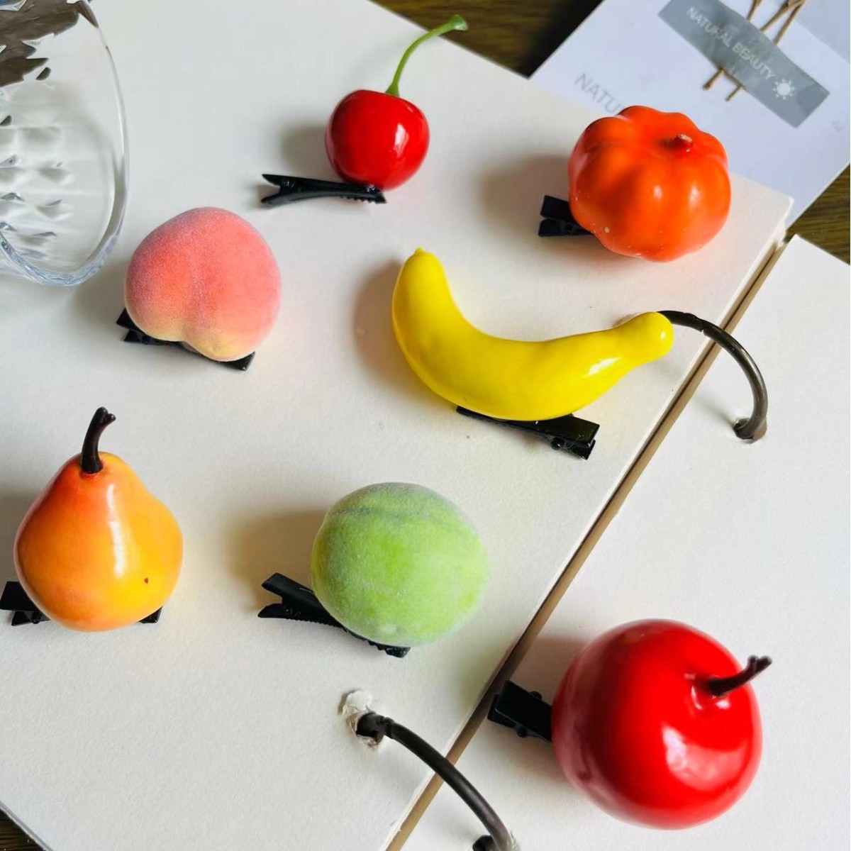10 *PCS Internet celebrity hair clips, one yuan stall, funny simulation fruit and vegetable hair clips, party fun headwear, children's hair clips and hairpins.