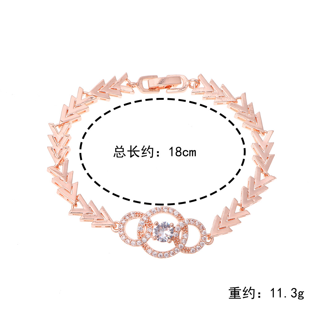 European and American new arrow-shaped snake bone bracelet, fashionable light luxury high-end bracelet hand jewelry with zircon, versatile bracelet for women.
