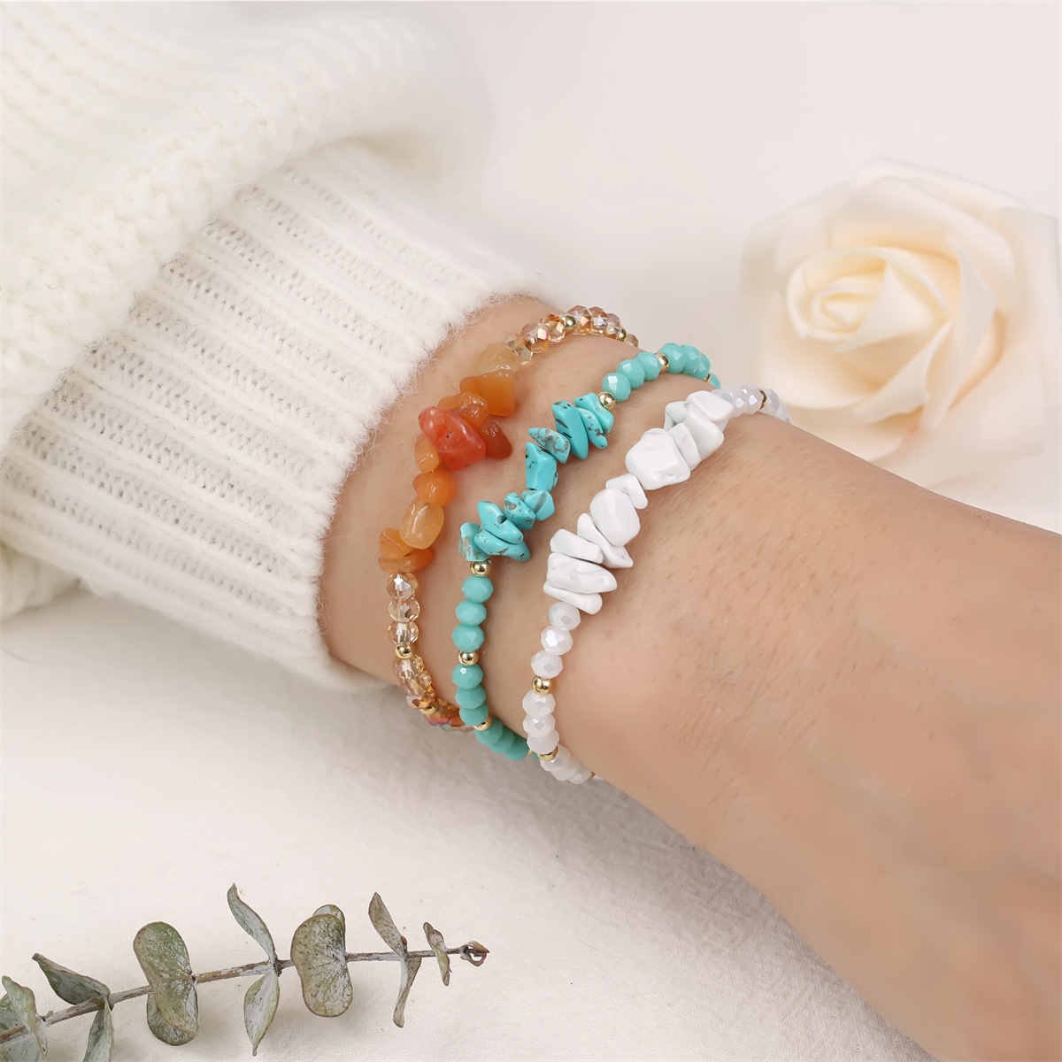 Manufacturer's spot wholesale natural stone, crushed stone, crystal bead weaving bracelet, European and American cross-border adjustable bracelet, hand rope