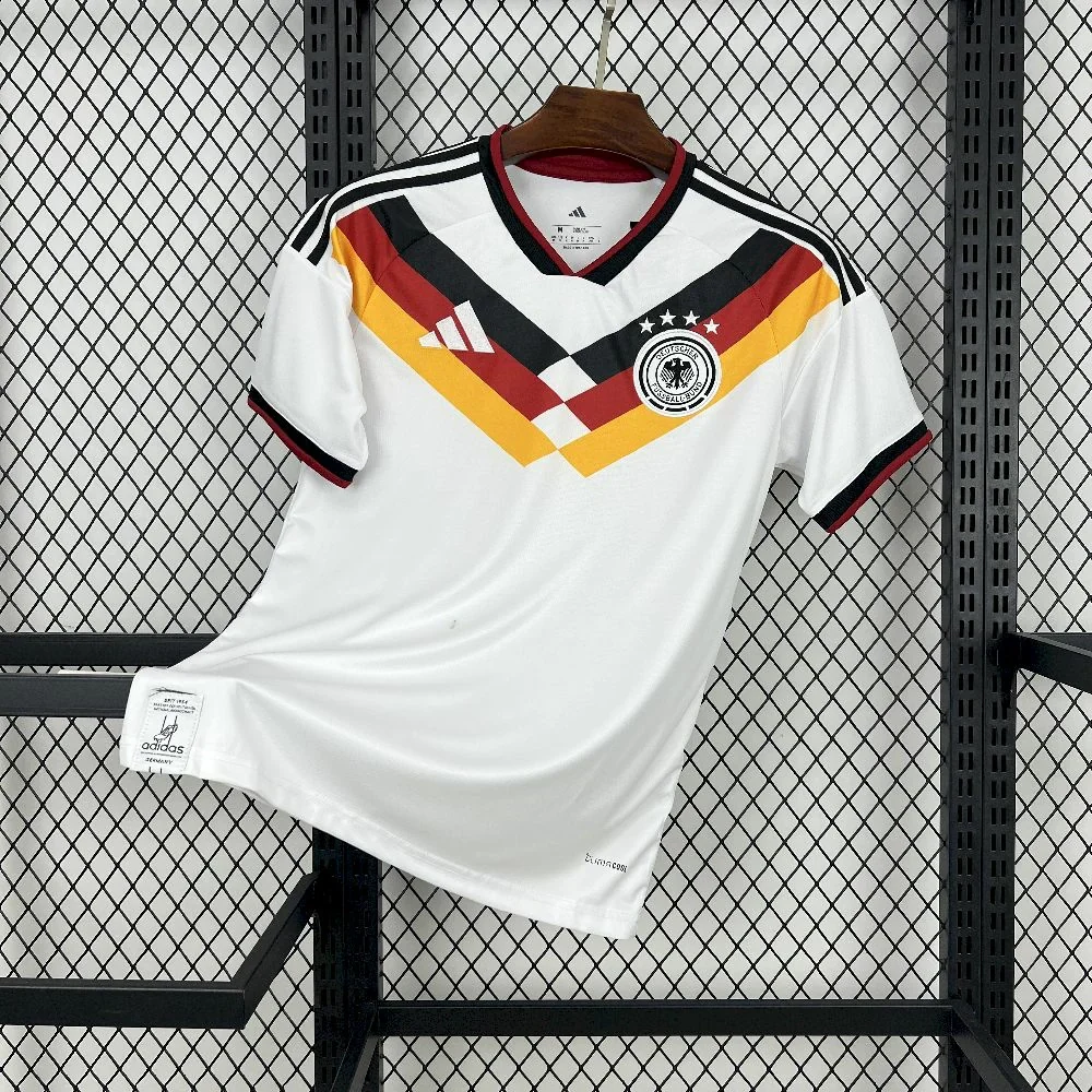 🤍 GERMAN MACHINE • WORLD CUP 2026 EDITION ⚽🇩🇪 Germany White Home Jersey – Fan Football Kit 🔥 Lightweight Breathable Sports Wear 🏆 Premium Replica Style