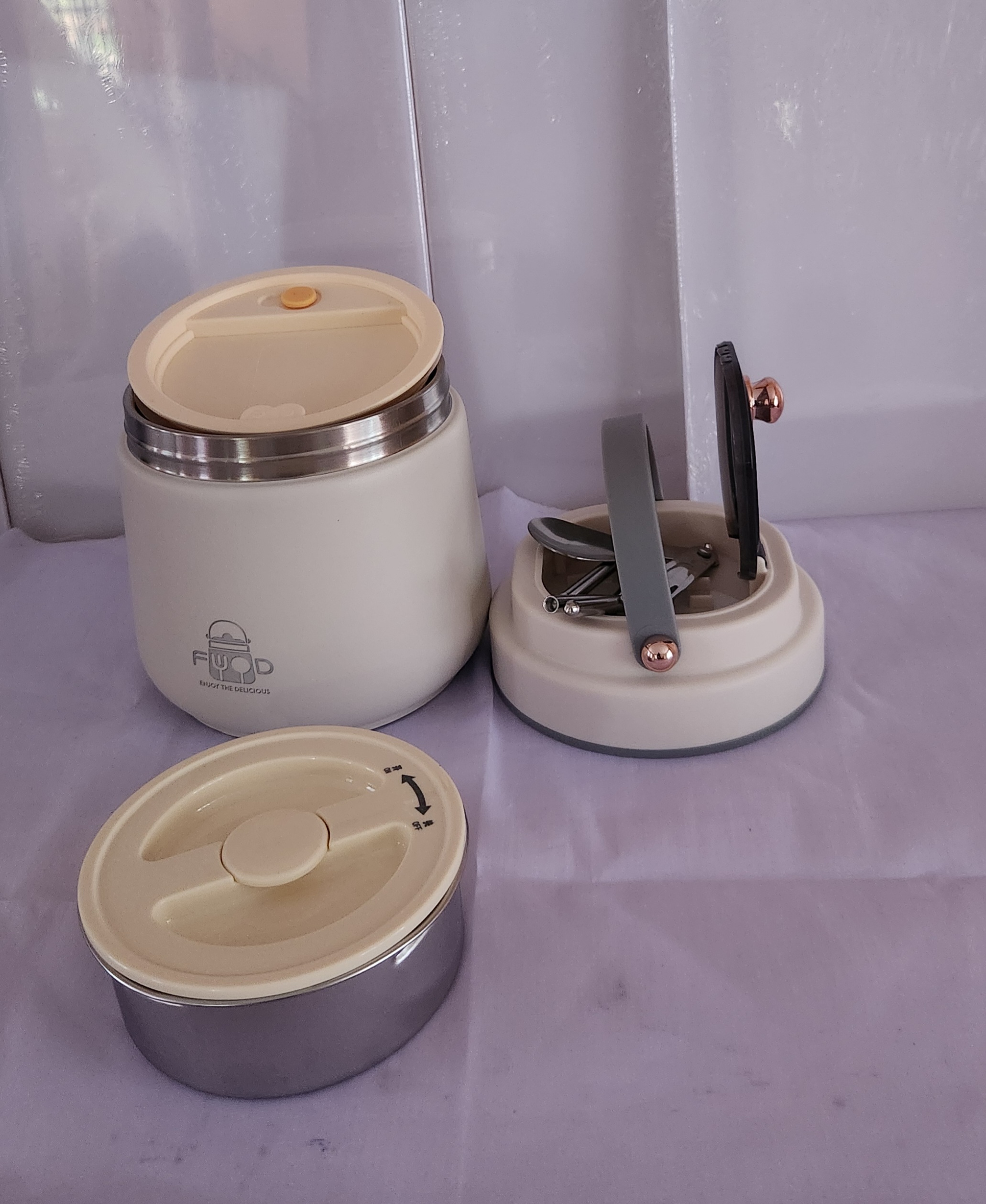 1.3L Stainless Steel Food Flask with Separate Compartment & Cutlery – 12+ Hours Heat Retention Lunch Thermos