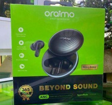 Oraimo spacebuds 2 Ai smart 45 hrs playtime true wireless earbuds featuring AI translation,voice prompts,infinite light effects and smart remote control