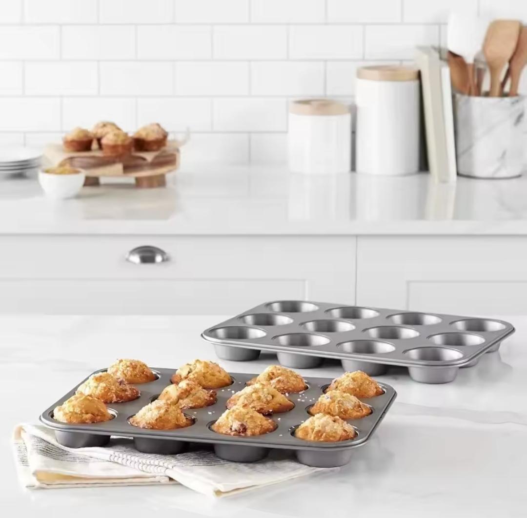 12-Hole Non-Stick Cupcake Tray – Metallic Muffin & Cupcake Baking Pan