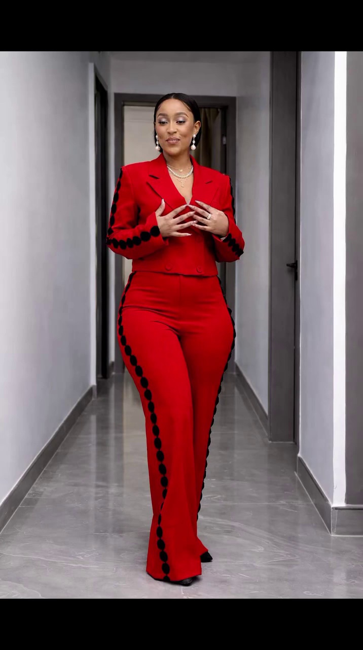 Elegant White Two-Piece Women’s Suit Set – Tailored Blazer & Pant