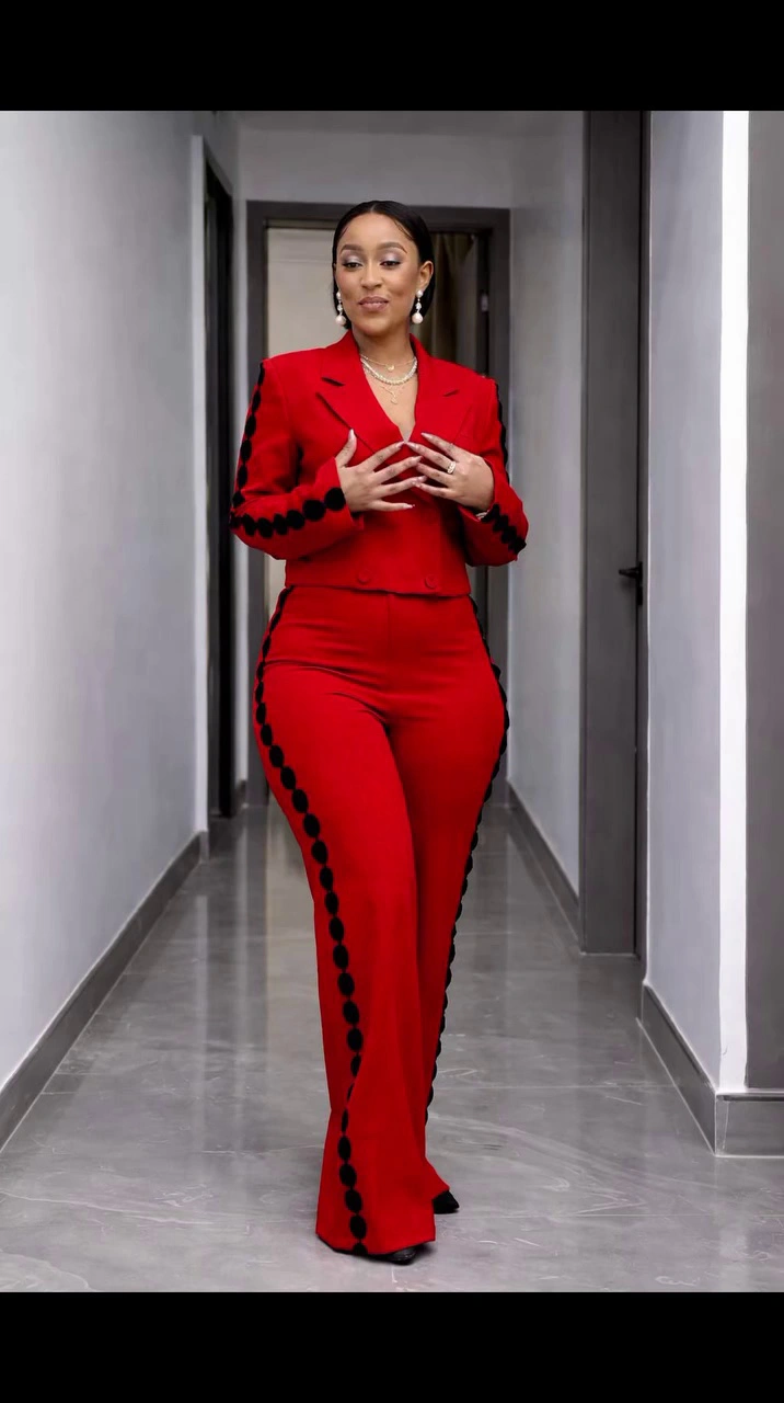 Elegant White Two-Piece Women’s Suit Set – Tailored Blazer & Pant