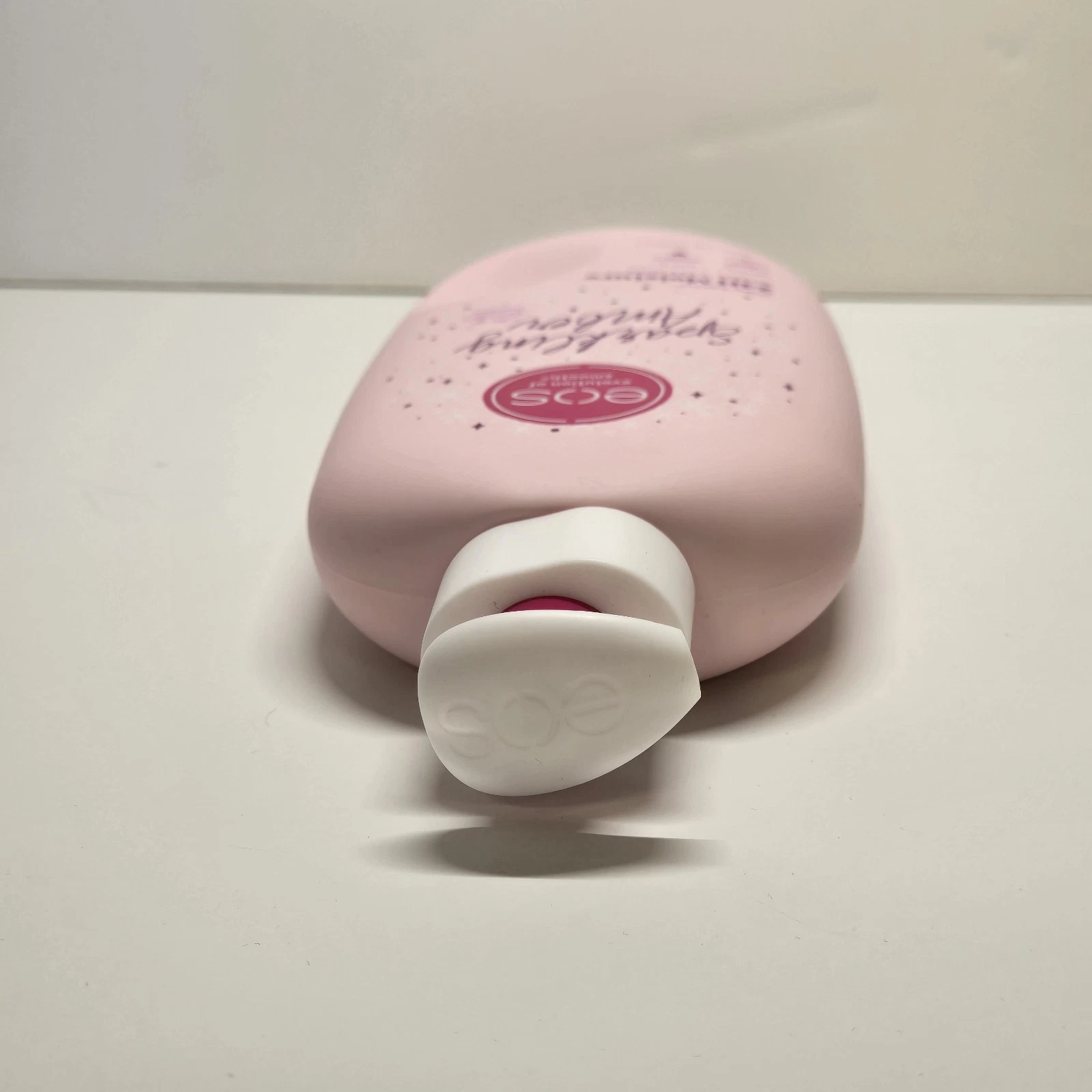 2 Packs EOS Body Care Set Sparkling Amber Body Lotion Raspberry Shea Butter Body Wash Moisturizing Hydrating Skin Care Combo Long Lasting Fragrance Smooth Soft Skin Daily Use for Women Men
