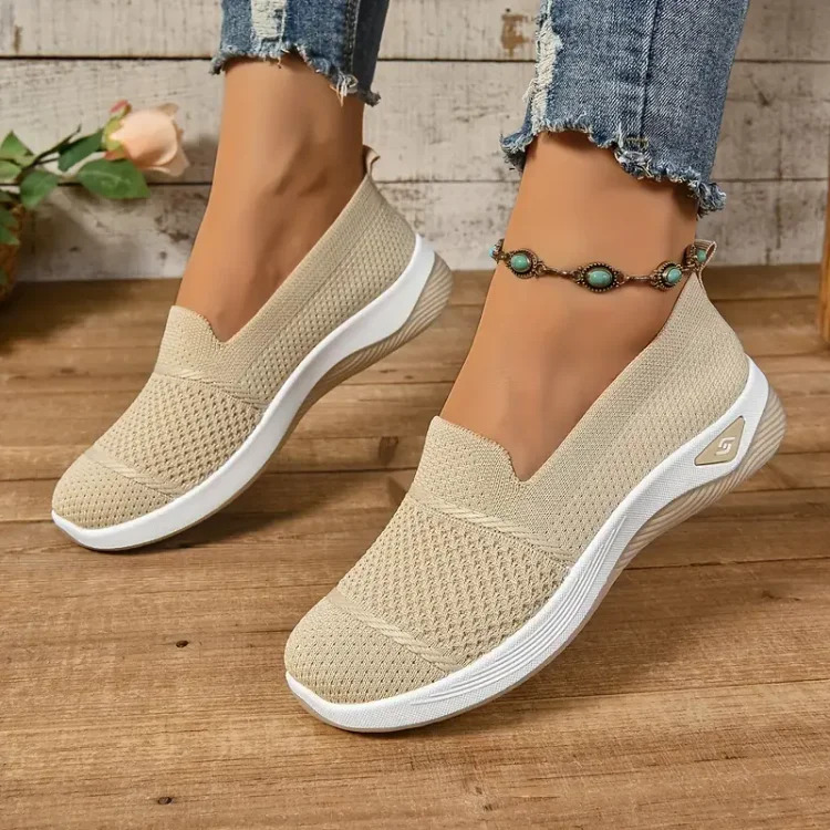 Women’s Breathable Slip-On Orthopedic Sneakers Lightweight Mesh Casual Walking Shoes Comfortable Soft Sole Loafers for Ladies Everyday Wear Non-Slip Fashion Flat Shoes from Sizes 37-43 Beige and pink.