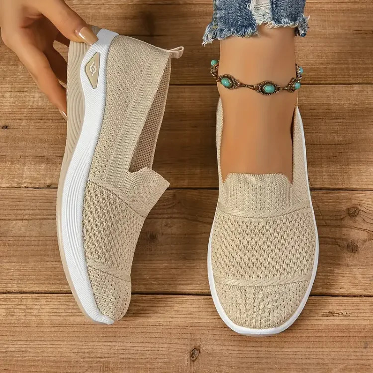 Women’s Breathable Slip-On Orthopedic Sneakers Lightweight Mesh Casual Walking Shoes Comfortable Soft Sole Loafers for Ladies Everyday Wear Non-Slip Fashion Flat Shoes from Sizes 37-43 Beige and pink.