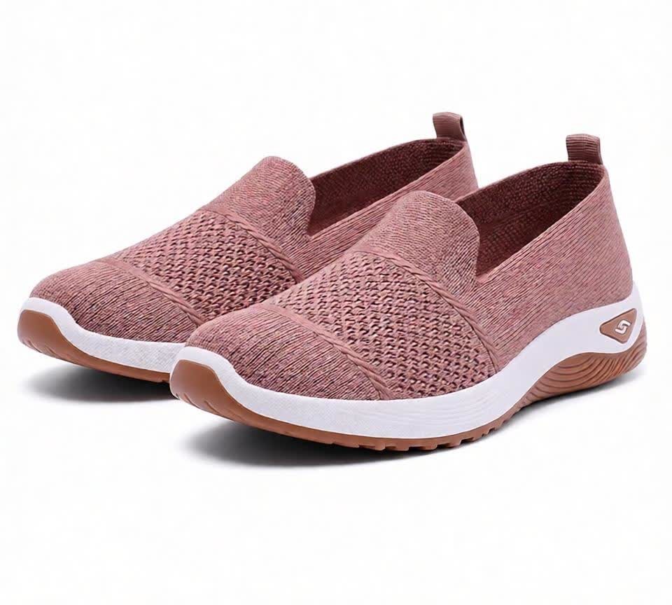 Women’s Breathable Slip-On Orthopedic Sneakers Lightweight Mesh Casual Walking Shoes Comfortable Soft Sole Loafers for Ladies Everyday Wear Non-Slip Fashion Flat Shoes from Sizes 37-43 Beige and pink.