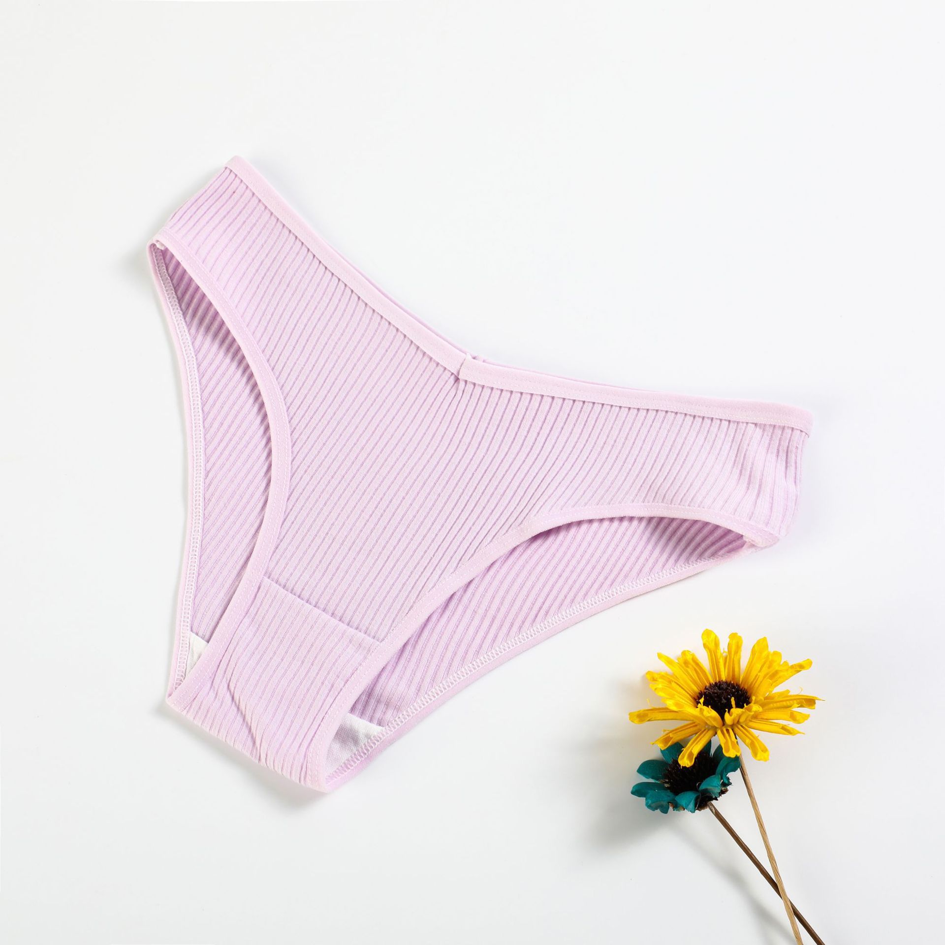 Good Quality Women's Seamless Underwear Thongs Panties Assorted Lace Splice G-string Invisible Briefs Underwear Panties Ladies Soft Breathable Cotton Triangle Panties M148