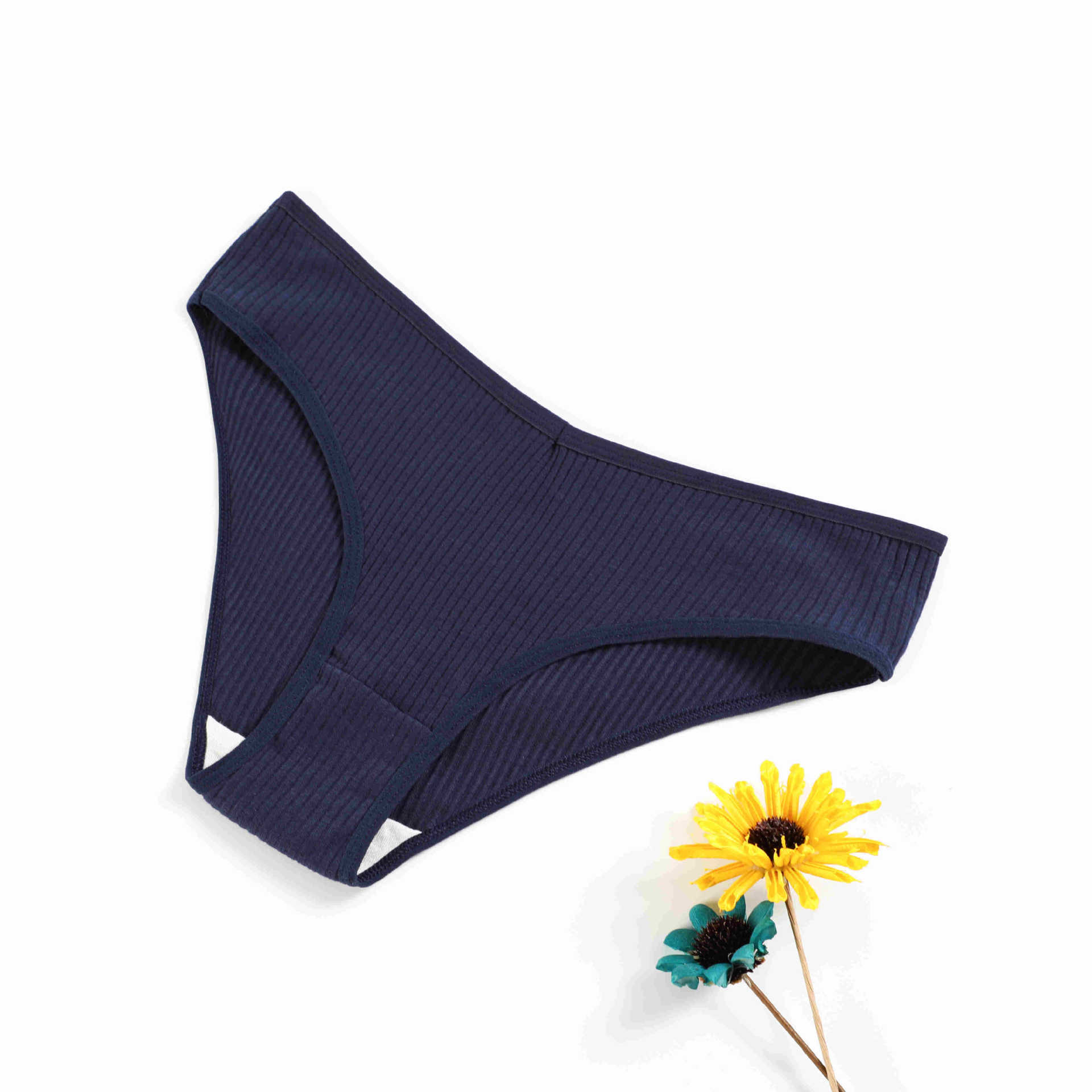 Good Quality Women's Seamless Underwear Thongs Panties Assorted Lace Splice G-string Invisible Briefs Underwear Panties Ladies Soft Breathable Cotton Triangle Panties M148