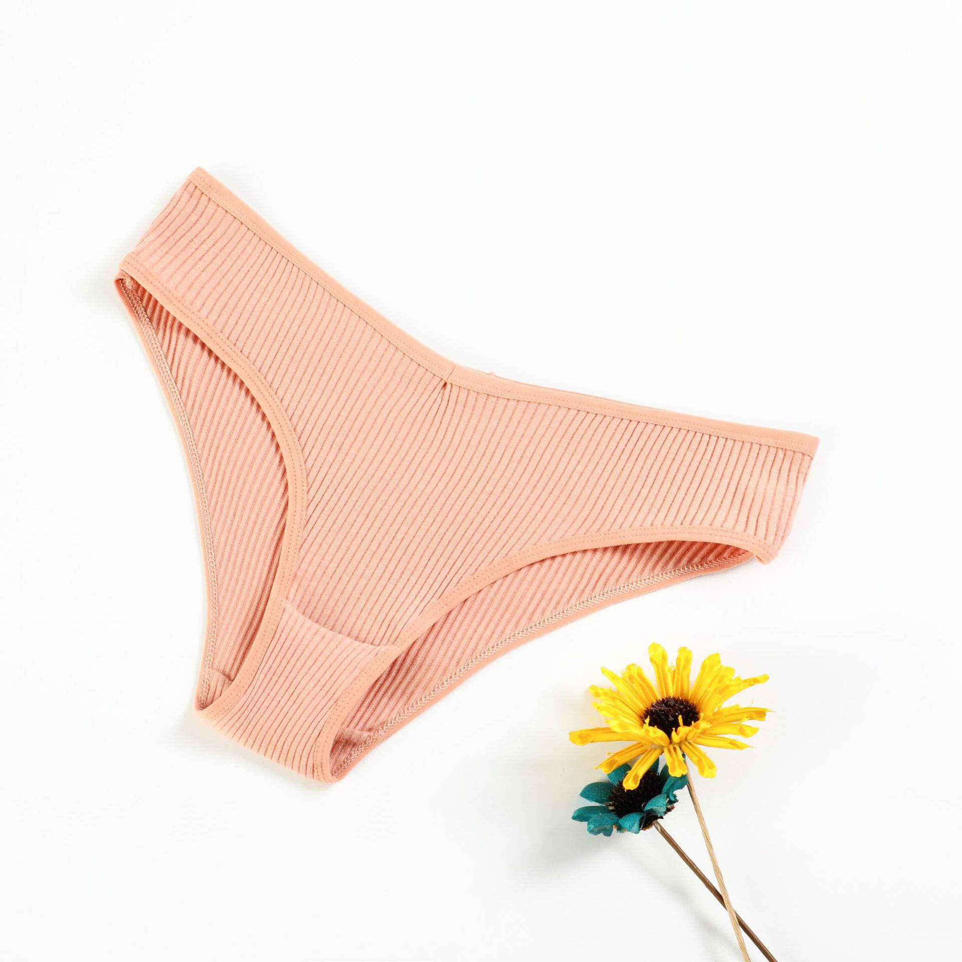 Good Quality Women's Seamless Underwear Thongs Panties Assorted Lace Splice G-string Invisible Briefs Underwear Panties Ladies Soft Breathable Cotton Triangle Panties M148