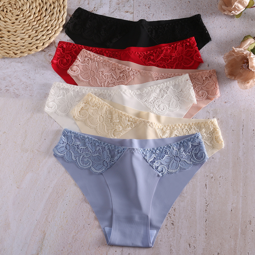 New Arrival Women's Seamless Underwear Thongs Panties Assorted Lace Splice G-string Invisible Briefs Underwear Panties Ladies Soft Breathable Ice Silk Hollow-out Triangle Panties M147