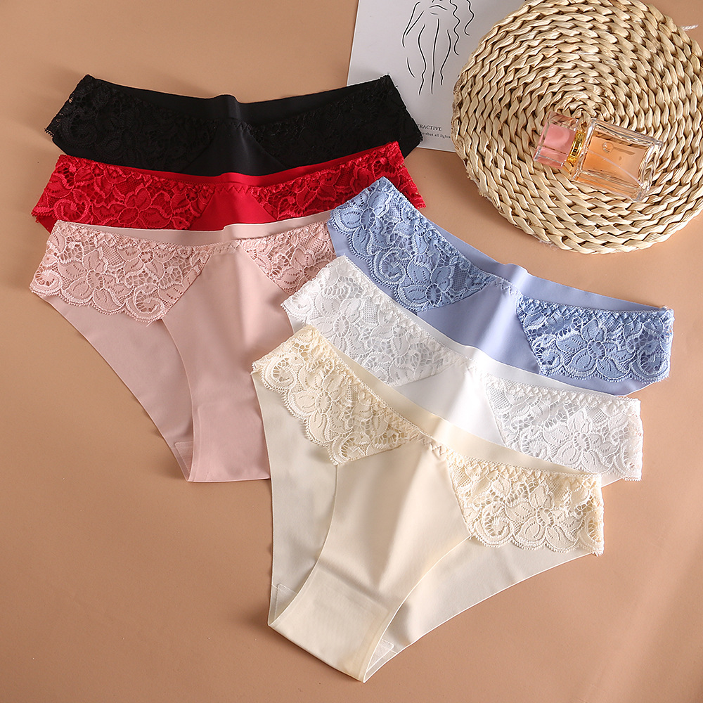 New Arrival Women's Seamless Underwear Thongs Panties Assorted Lace Splice G-string Invisible Briefs Underwear Panties Ladies Soft Breathable Ice Silk Hollow-out Triangle Panties M147
