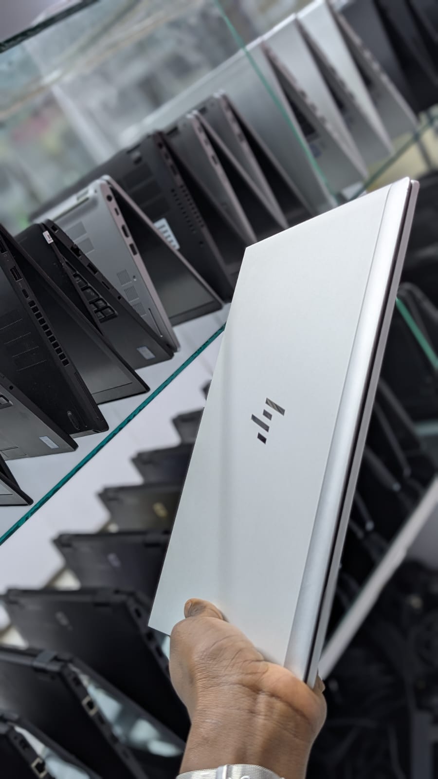 HP ELITEBOOK 830 G8 INTEL CORE I7 11TH GEN 16GB RAM 512GB SSD TOUCHSCREEN