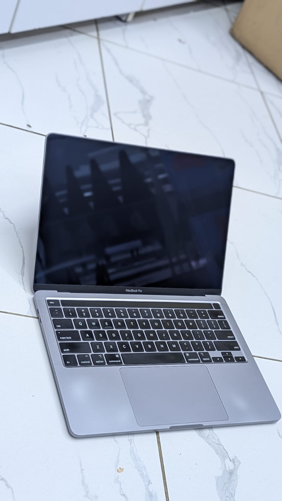 MacBook Pro M1 (2020) – 13 Inch | 8GB RAM | 512GB SSD | Touch Bar