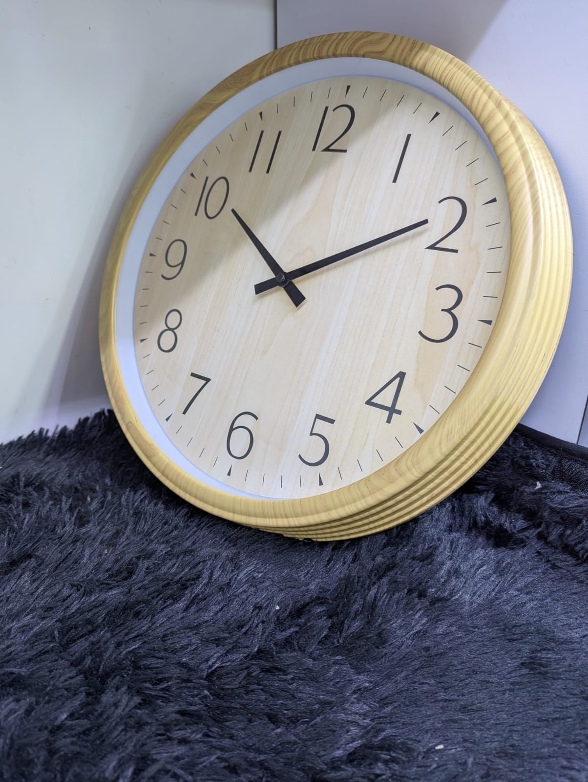 30cm Silent Wall Clock – Modern Large Number Round Clock with Quartz Movement, Non-Ticking Decorative Clock for Home Office Bedroom Living Room Kitchen