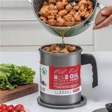 1.4L Strainer Oil Cooking Oil Filter Storage Oil Container Leakage Proof Oil Strainer Kitchen Oil Tank Cooking Oil Stainless-Steel Oil Filter Storage .Designed to remove food particles and impurities.