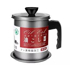 1.4L Strainer Oil Cooking Oil Filter Storage Oil Container Leakage Proof Oil Strainer Kitchen Oil Tank Cooking Oil Stainless-Steel Oil Filter Storage .Designed to remove food particles and impurities.