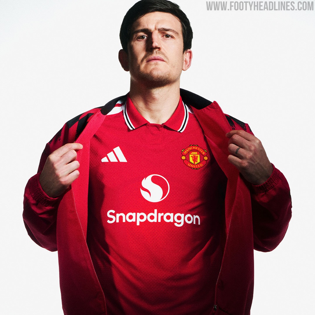 Manchester United 26/27 Home Kit. Inspired by the 1970s era and a tribute to the club's FA Cup victory.