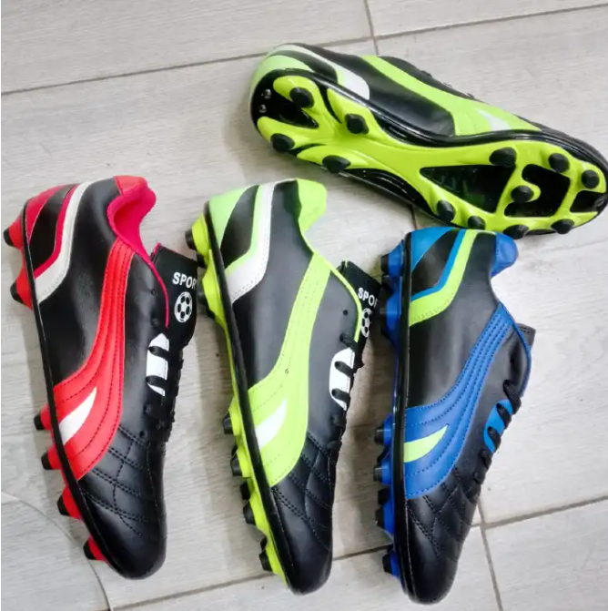 New Arrivals Soccer Football Boots Latest Version, High Quality Classic Trainers Boots for Men and Boys, Lightweight Comfortable Cleats for Training, Matches and Outdoor Sports Everyday Wear Use.