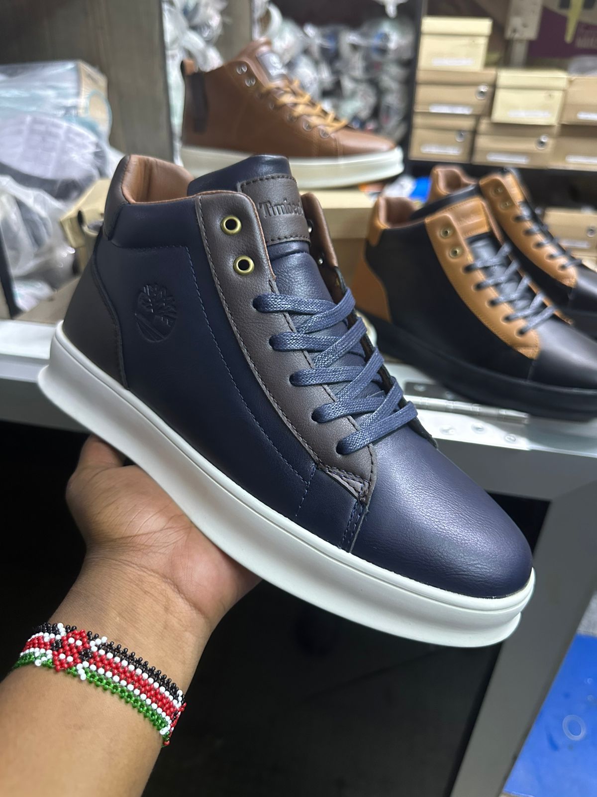 Timberland Smart Casual High Cut Men’s Sneakers by Timberland – stylish, durable & comfortable casual shoes. Trendy men’s boots, high-top sneakers, everyday wear, breathable, non-slip sole