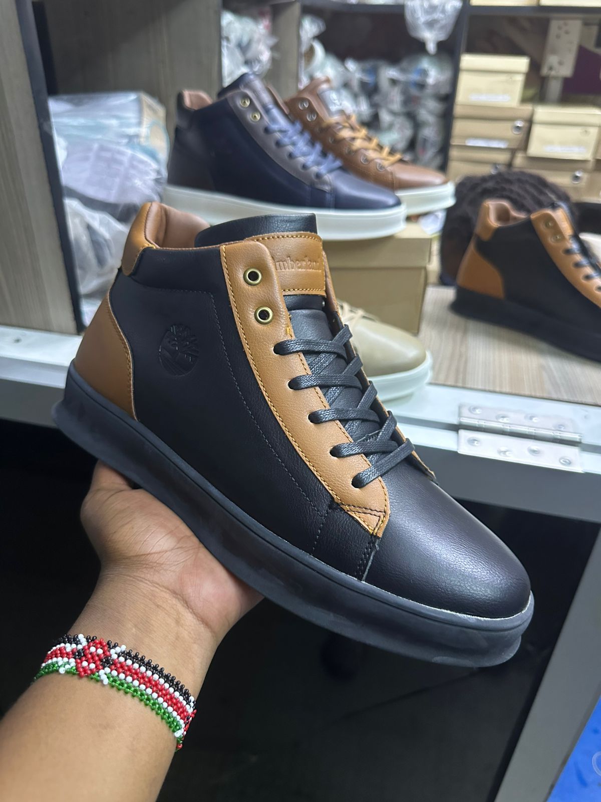 Timberland Smart Casual High Cut Men’s Sneakers by Timberland – stylish, durable & comfortable casual shoes. Trendy men’s boots, high-top sneakers, everyday wear, breathable, non-slip sole