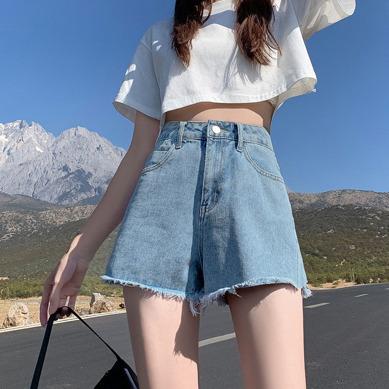 New pure black high waisted denim shorts with frayed hemlines that look slim and cover the hips, A-line wide leg spicy girl shorts