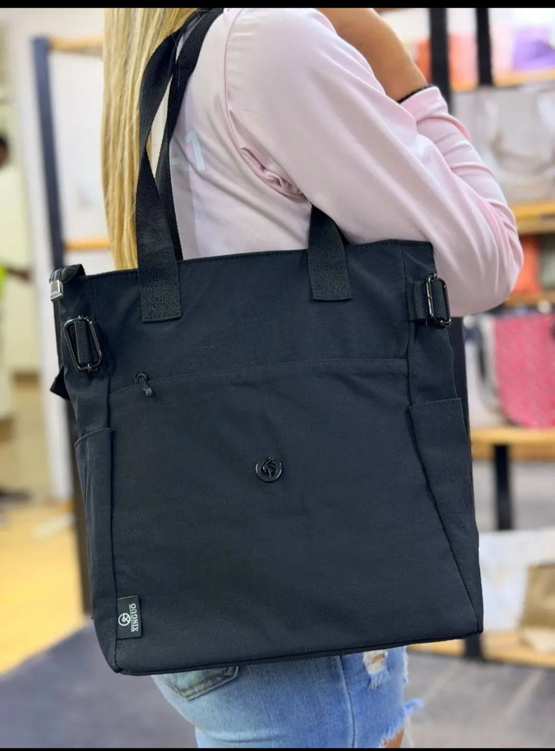 🔥 NEW ARRIVALS – TOTE BAGS YOU’LL LOVE 🔥
STEP OUT IN STYLE WITH OUR TRENDY, EVERYDAY TOTE BAGS — WHERE FASHION MEETS FUNCTION EFFORTLESSLY ✨