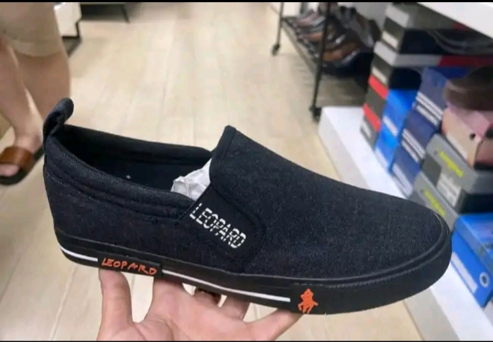 Elegant leopard mens shoes