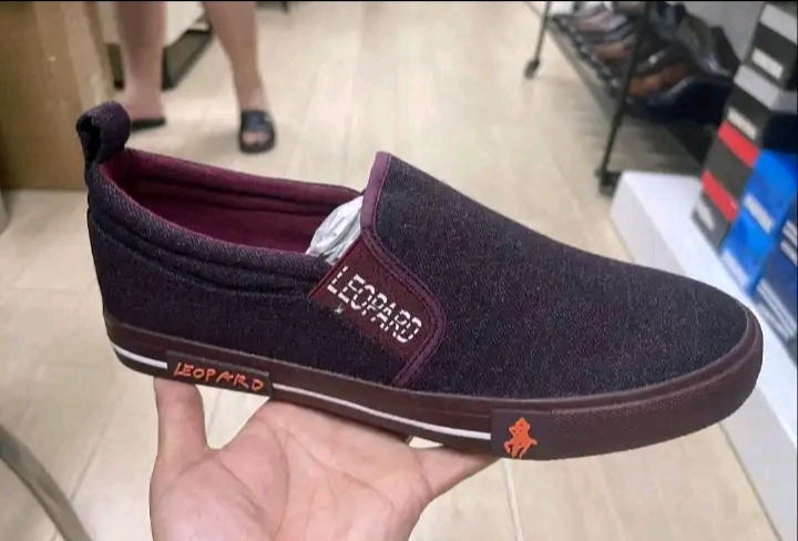Elegant leopard mens shoes
