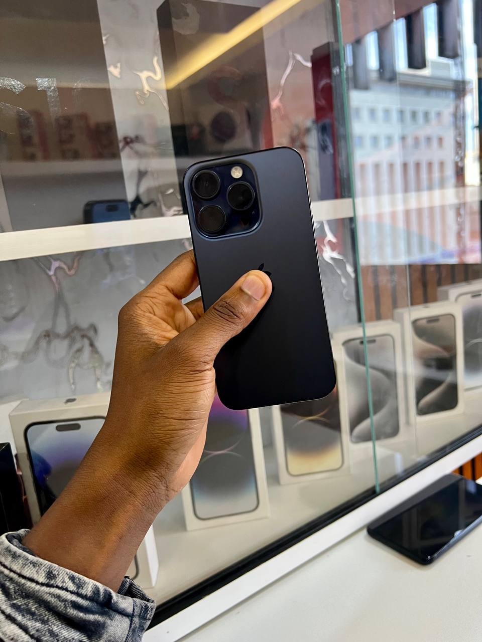 IPHONE 15 PRO DELIVERS A17 PRO SPEED, TITANIUM BUILD, PRO-LEVEL 48MP CAMERA, SMOOTH 120HZ DISPLAY, AND USB-C — BUILT FOR PERFORMANCE AND PREMIUM EVERYDAY USE.