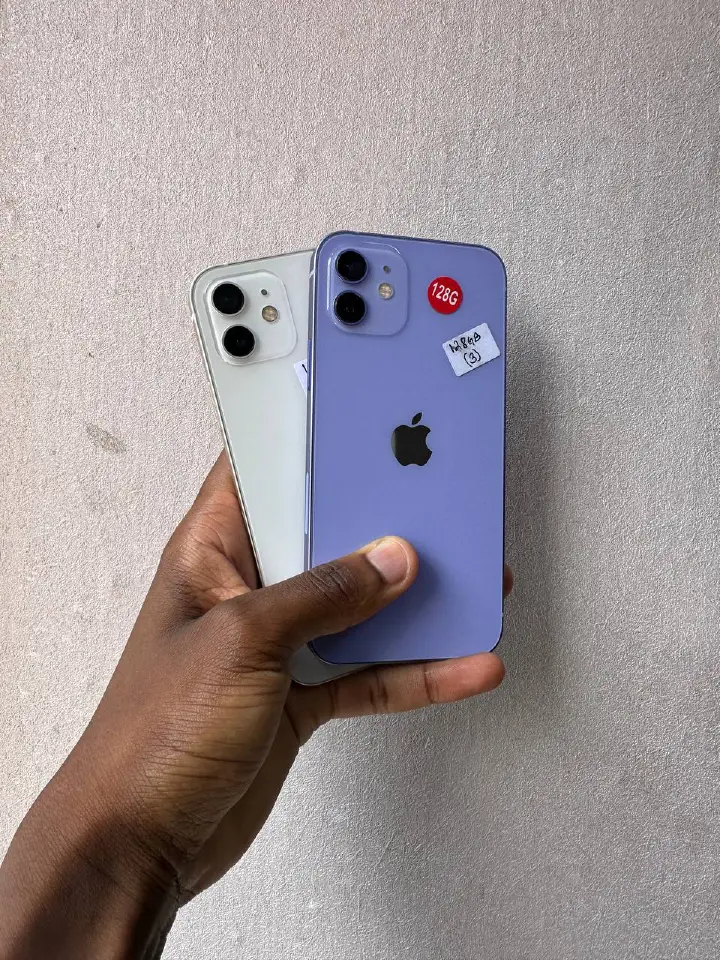 IPHONE 12 FEATURES A 6.1-INCH OLED DISPLAY, A14 BIONIC CHIP, DUAL 12MP CAMERAS, 5G SUPPORT, AND A 90%+ BATTERY HEALTH FOR STRONG DAILY PERFORMANCE.