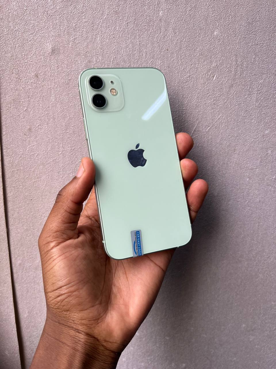 IPHONE 12 FEATURES A 6.1-INCH OLED DISPLAY, A14 BIONIC CHIP, DUAL 12MP CAMERAS, 5G SUPPORT, AND A 90%+ BATTERY HEALTH FOR STRONG DAILY PERFORMANCE.