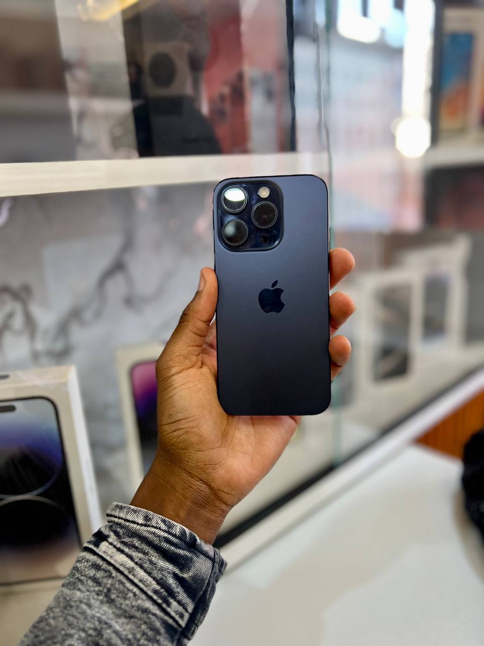 IPHONE 15 PRO DELIVERS A17 PRO SPEED, TITANIUM BUILD, PRO-LEVEL 48MP CAMERA, SMOOTH 120HZ DISPLAY, AND USB-C — BUILT FOR PERFORMANCE AND PREMIUM EVERYDAY USE.