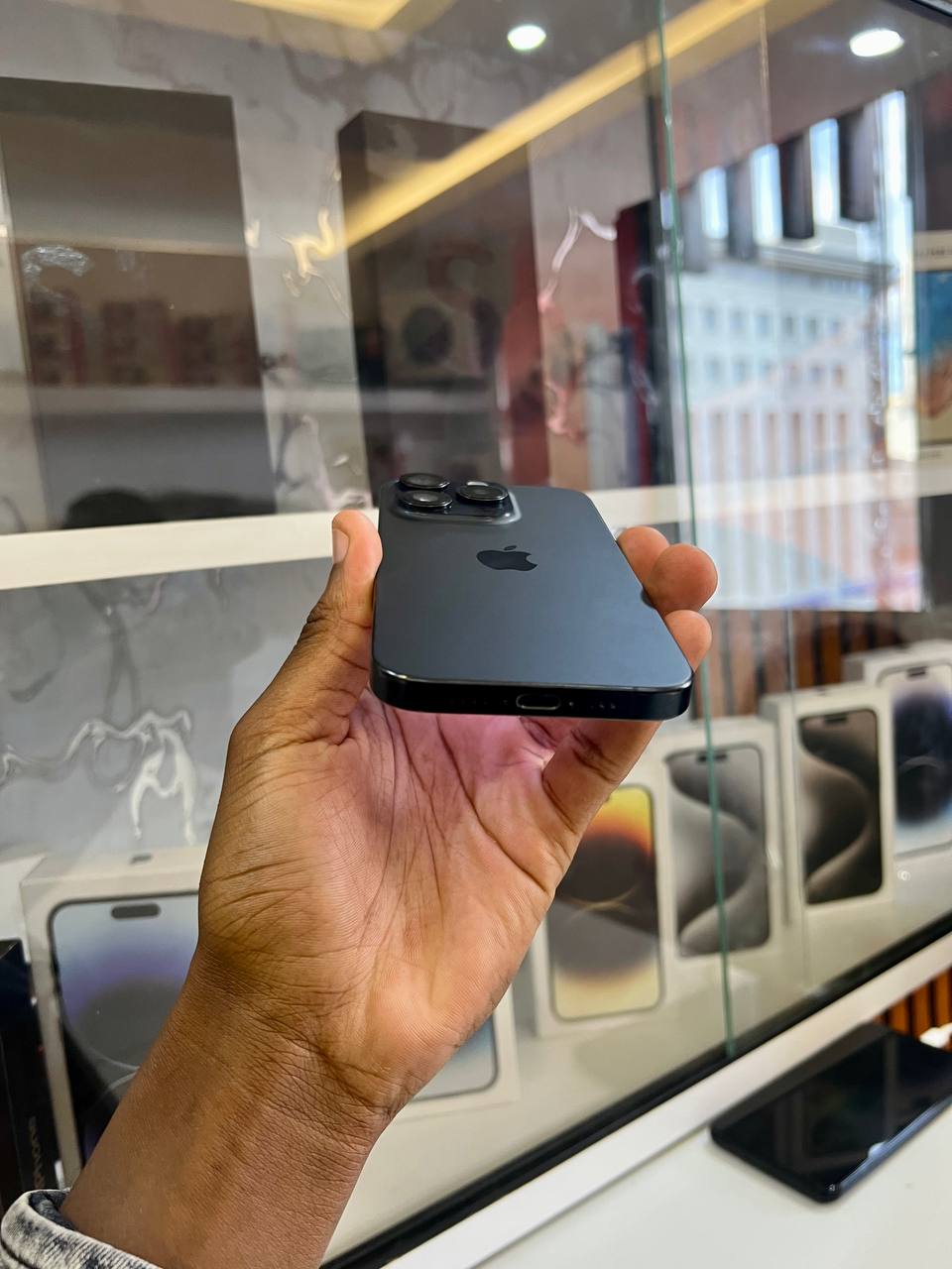 IPHONE 15 PRO DELIVERS A17 PRO SPEED, TITANIUM BUILD, PRO-LEVEL 48MP CAMERA, SMOOTH 120HZ DISPLAY, AND USB-C — BUILT FOR PERFORMANCE AND PREMIUM EVERYDAY USE.