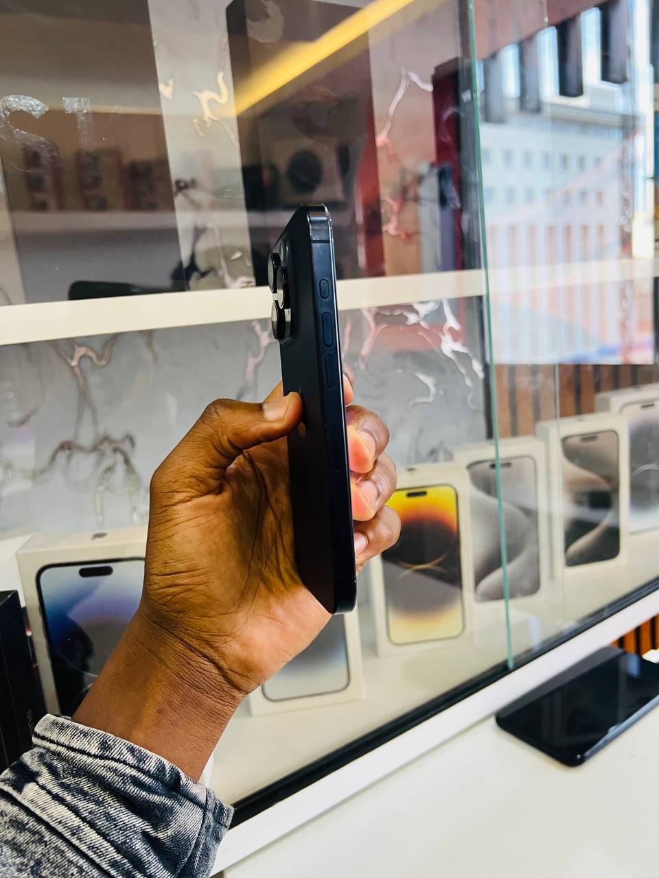 IPHONE 15 PRO DELIVERS A17 PRO SPEED, TITANIUM BUILD, PRO-LEVEL 48MP CAMERA, SMOOTH 120HZ DISPLAY, AND USB-C — BUILT FOR PERFORMANCE AND PREMIUM EVERYDAY USE.