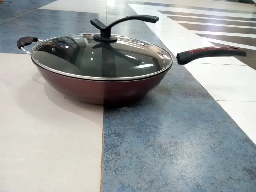 32CM Non-Stick Wok Pan with Glass Lid | Deep Frying Pan | Scratch-Resistant Cooking Wok | Even Heat Distribution | Pressure Release Lid