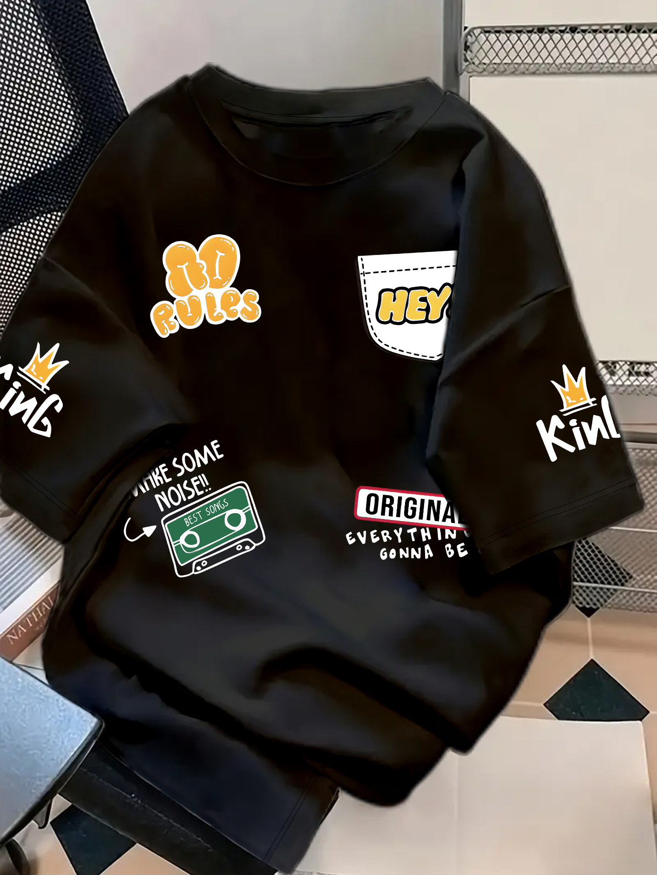 Vintage 90s Retro Graphic T-Shirt for  Women Loose  Crew Neck Casual Tee with Music Cassette King Print, Loose Fit Streetwear Top Relaxed Fit T-Shirt