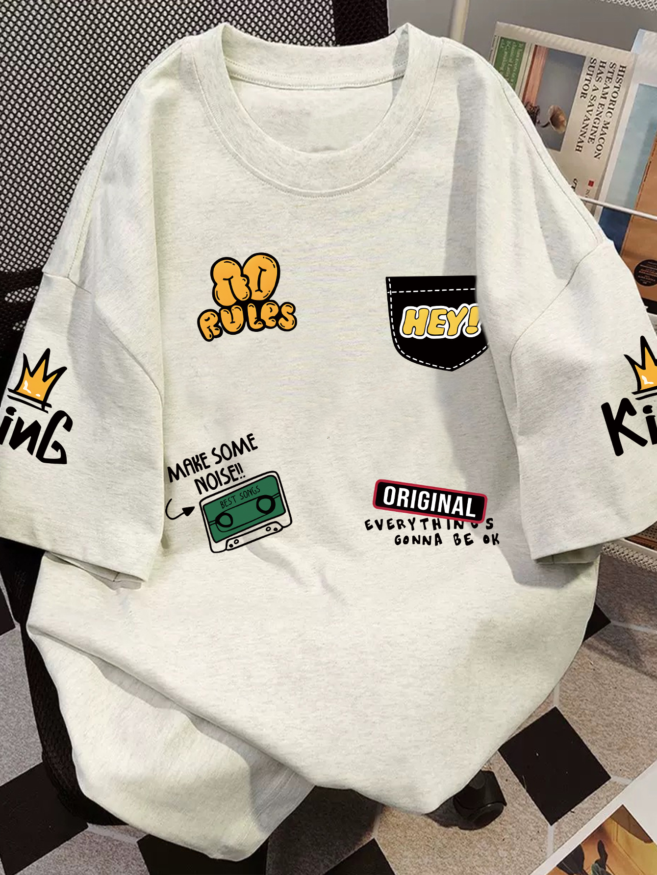 Vintage 90s Retro Graphic T-Shirt for  Women Loose  Crew Neck Casual Tee with Music Cassette King Print, Loose Fit Streetwear Top Relaxed Fit T-Shirt