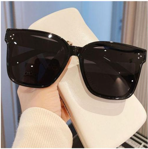 ShadowLuxe Stylish Oversized Black Sunglasses for Women - UV Protection, Trendy Fashion Accessories sunglasses featuring high-quality lenses that effectively block UVA and UVB rays,